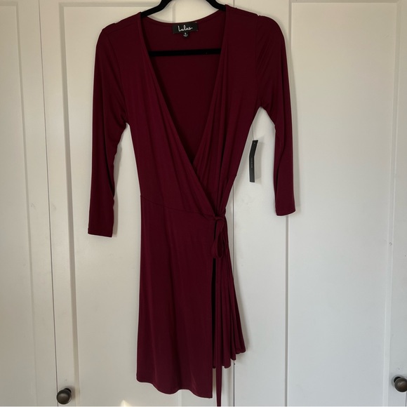 NWT Lulu’s Twirl Worthy Burgundy Wrap Dress Size Small - Picture 7 of 12